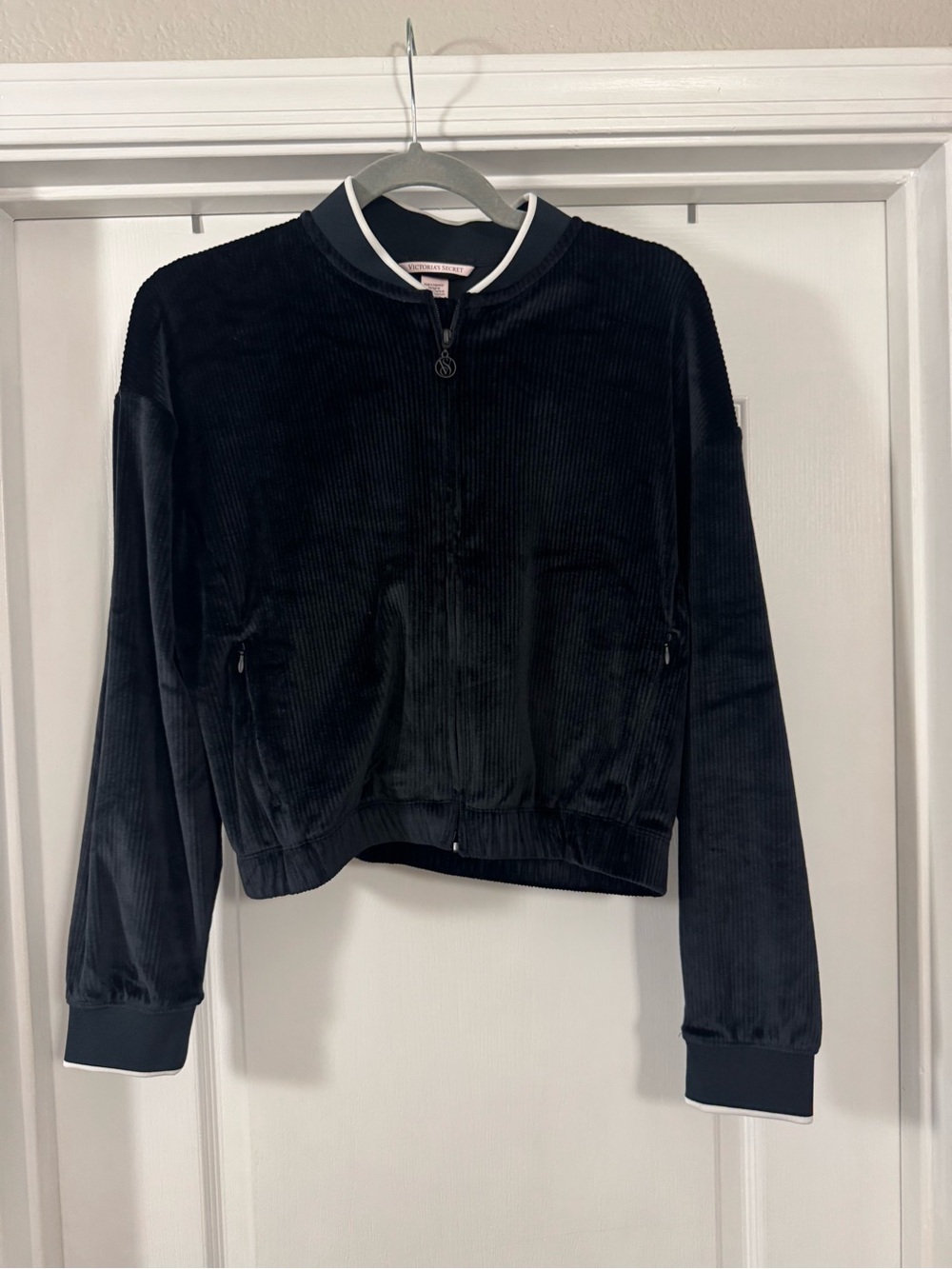 Victoria's Secret Black Ribbed Velour Loungewear Matching Set - Picture 10 of 16